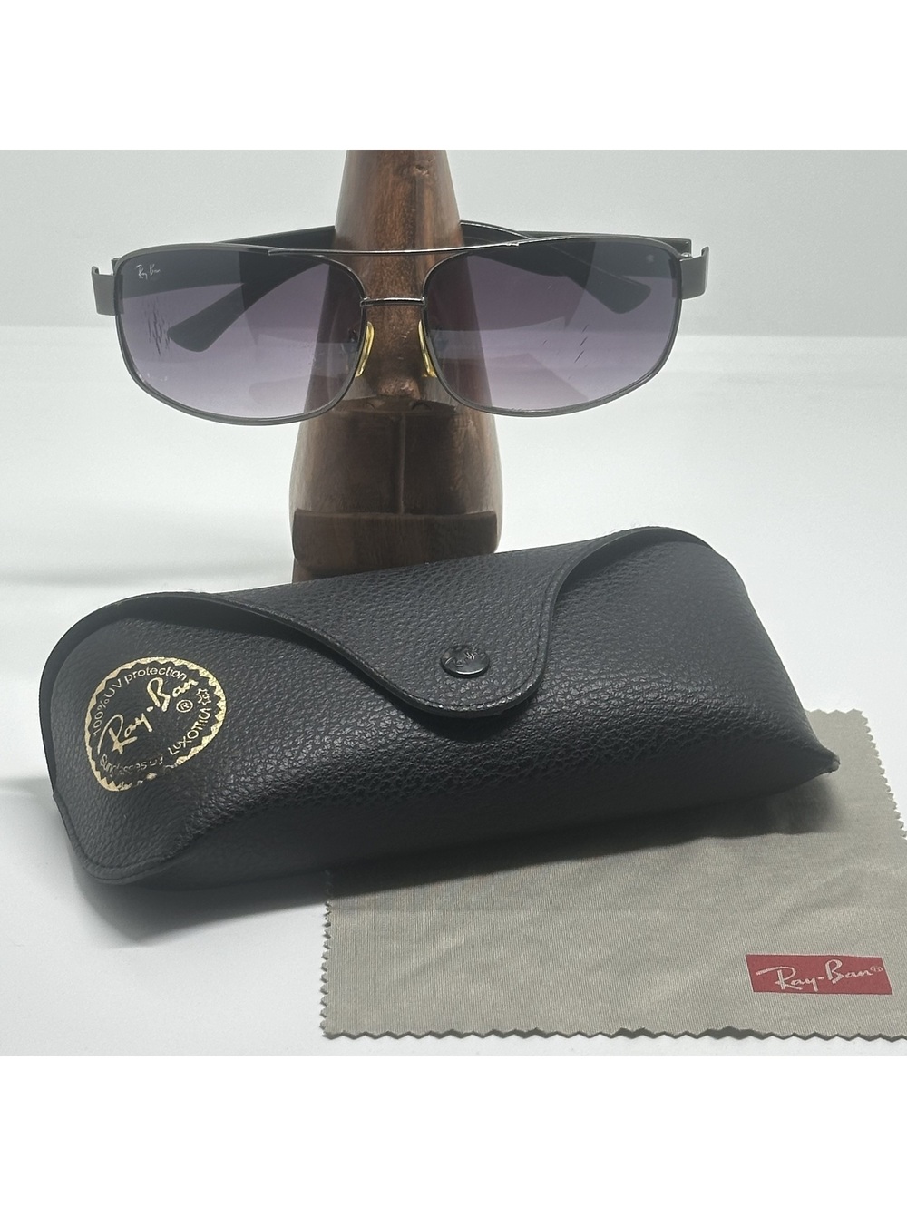 Ray-Ban Men's Rectangular Sunglasses with Black Frame and Gradient Lenses